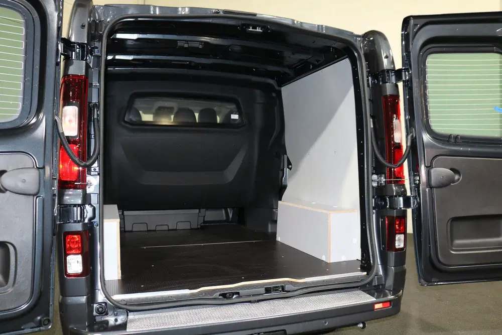 Renault Trafic 2.0 dCi 170pk DC Automaat Airco Navigatie uit 2024, foto 14