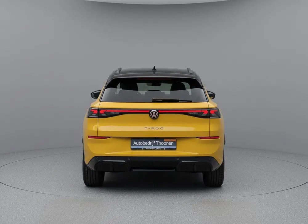Volkswagen T-Roc 1.5 eTsi R-Line First Edition | HUD | 360° uit 2026, foto 3