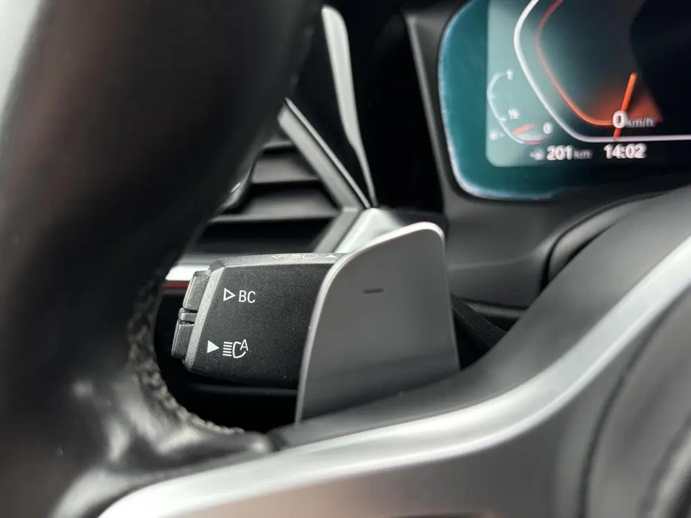 BMW 3-serie 330i Introduction Executive Edition pare uit 2019, foto 16