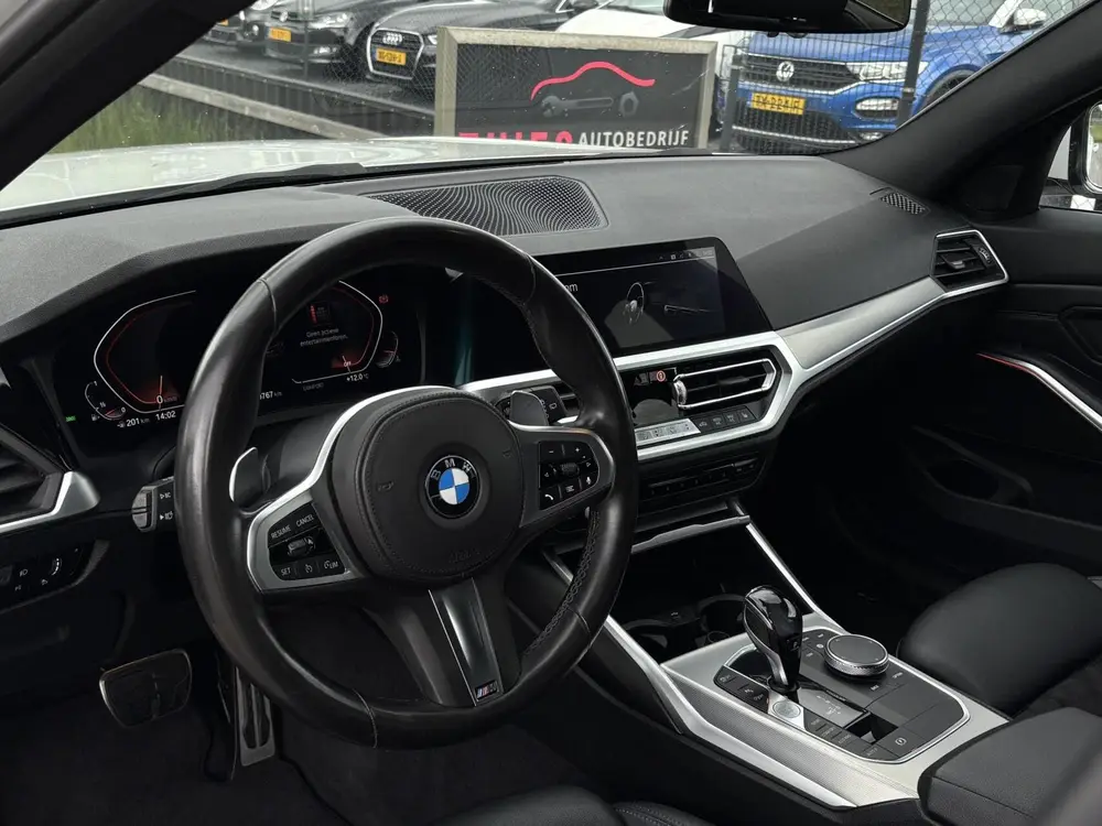 BMW 3-serie 330i Introduction Executive Edition pare uit 2019, foto 3