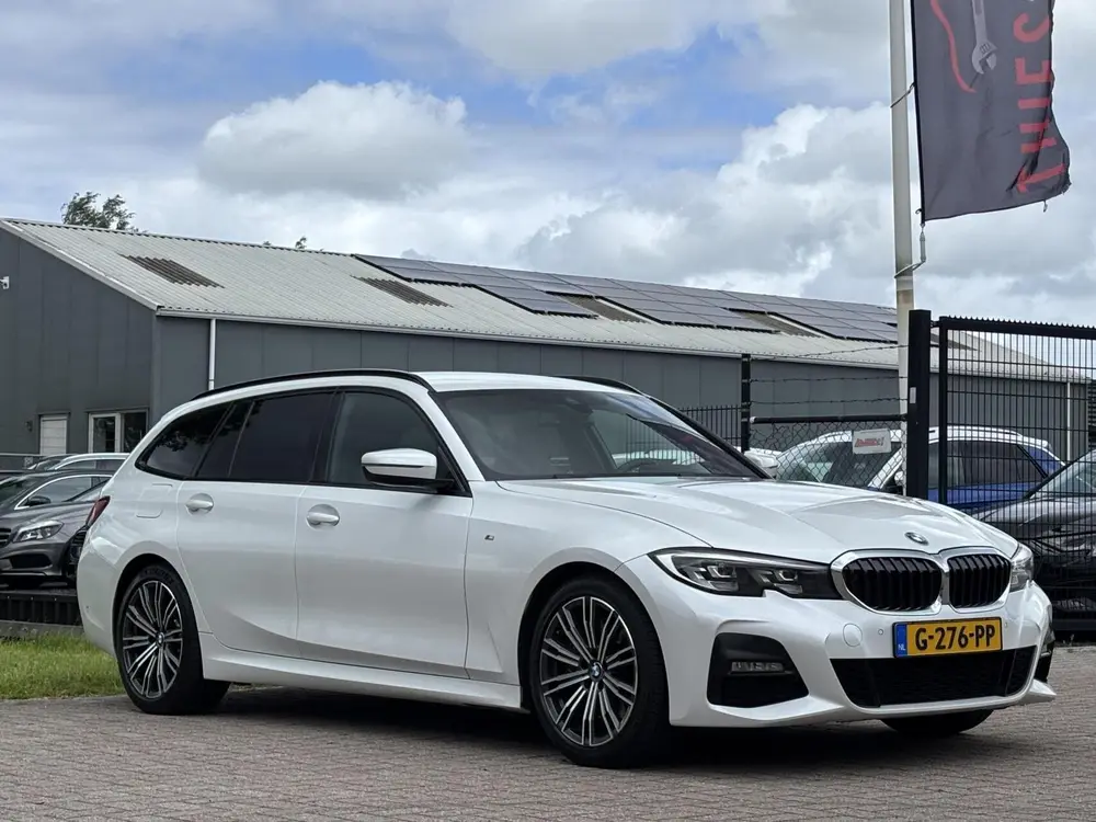 BMW 3-serie 330i Introduction Executive Edition pare uit 2019, foto 4