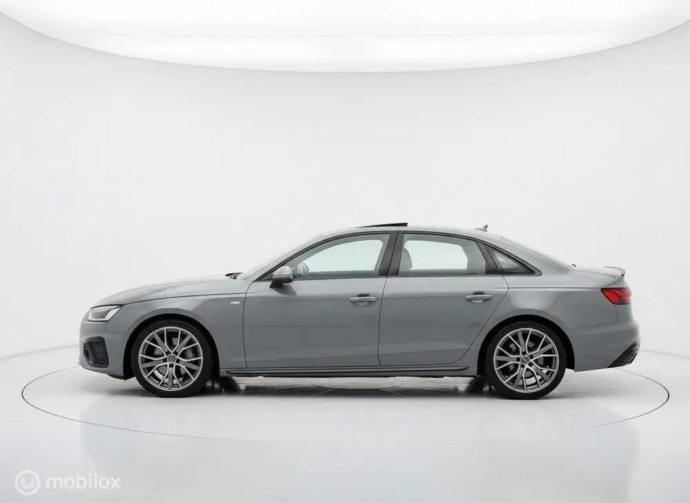 Audi A4 40 TFSI quattro S edition DAK uit 2022, foto 5