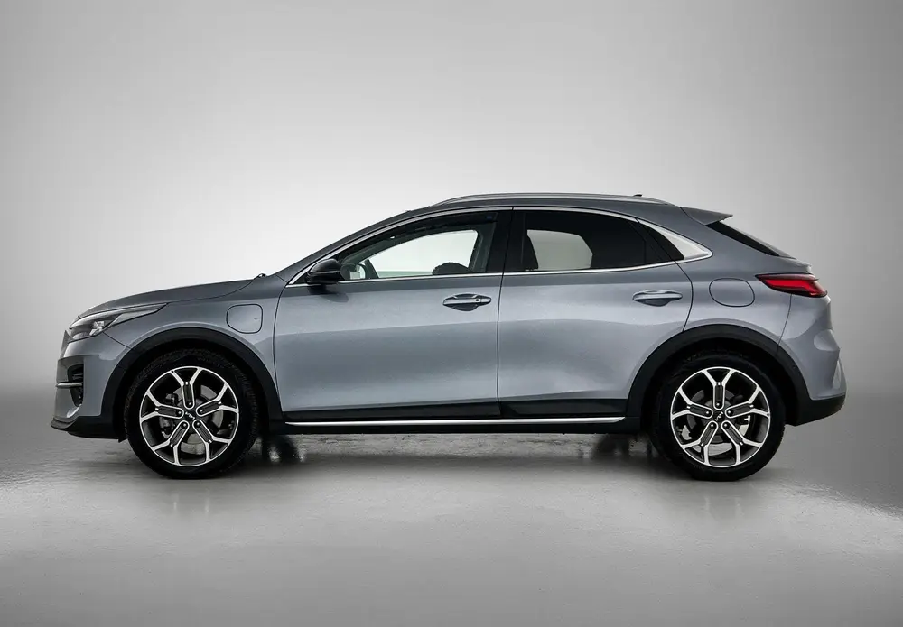 Kia XCeed 1.6 GDi PHEV ExecutiveLine PANO uit 2022, foto 2