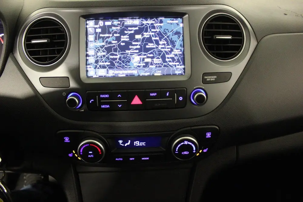 Hyundai I10 STYLE 1.2*NAVI*STUUR+STOELVERWARMING 1E EIGEN uit 2019, foto 17