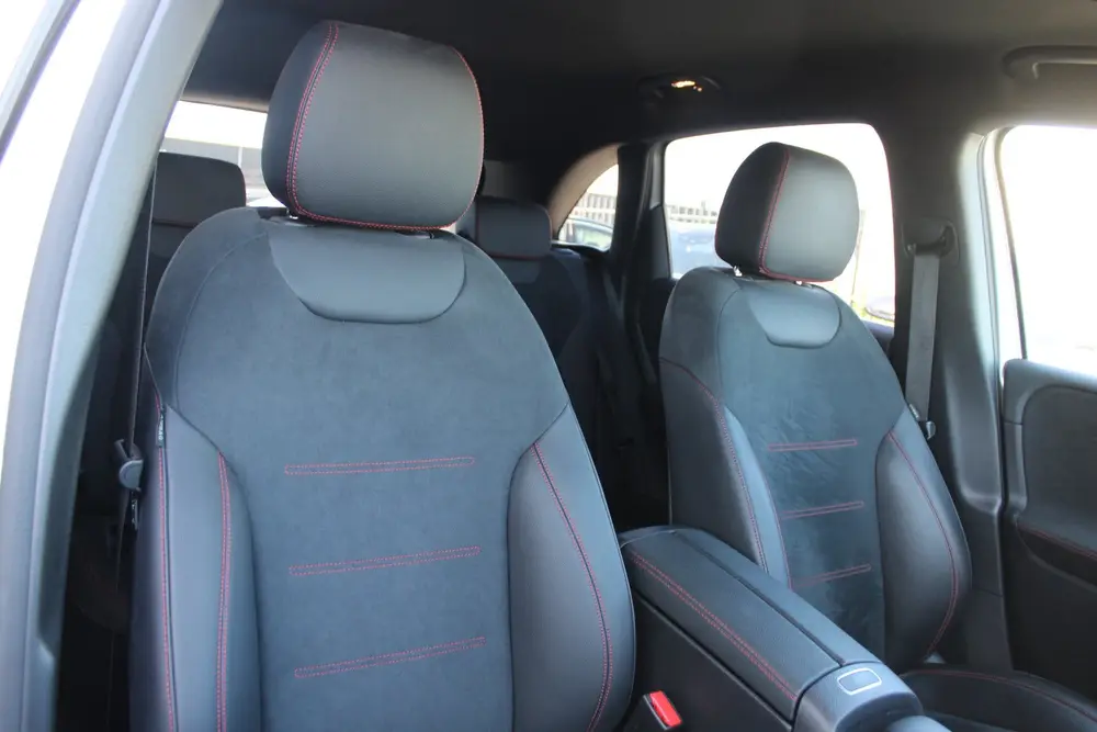 Mercedes-Benz B-Klasse 180 AUT7 AMG LINE SFEER KEY-LESS GO C uit 2019, foto 17