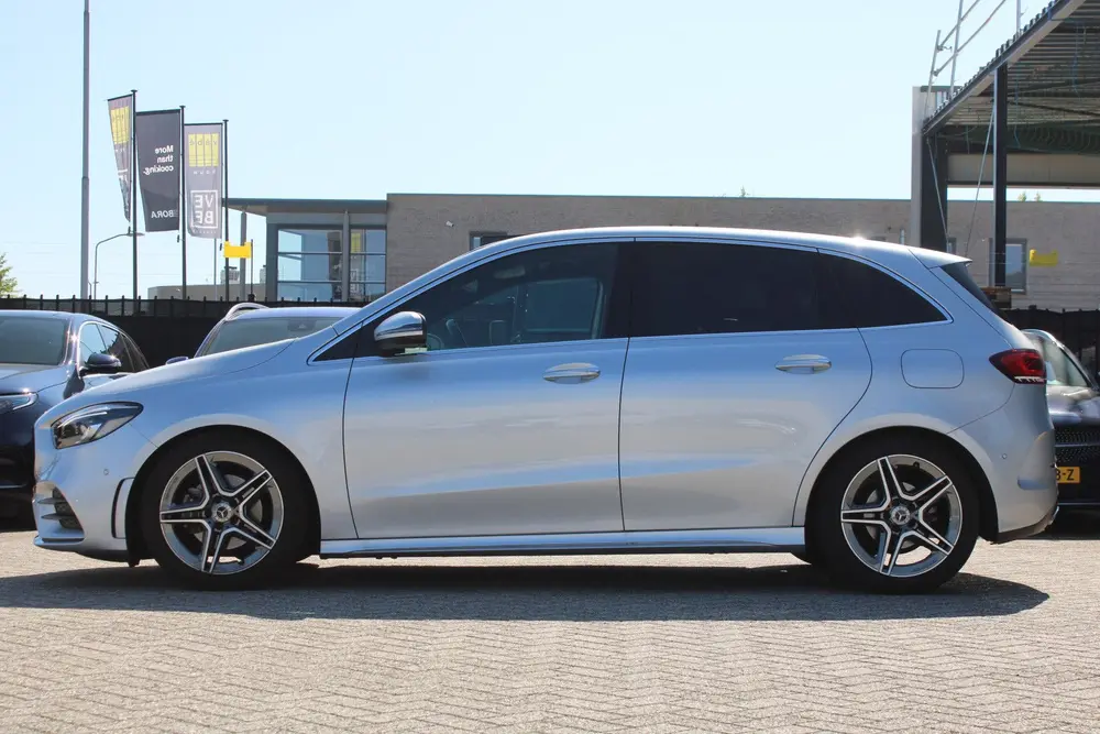 Mercedes-Benz B-Klasse 180 AUT7 AMG LINE SFEER KEY-LESS GO C uit 2019, foto 6