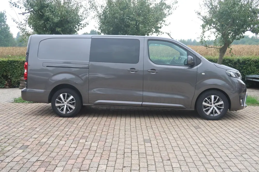 Toyota Proace 2.0 D-4D Creator Long DC uit 2019, foto 4