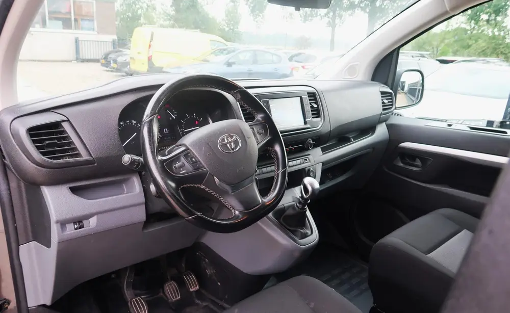 Toyota Proace 2.0 D-4D Creator Long DC uit 2019, foto 9