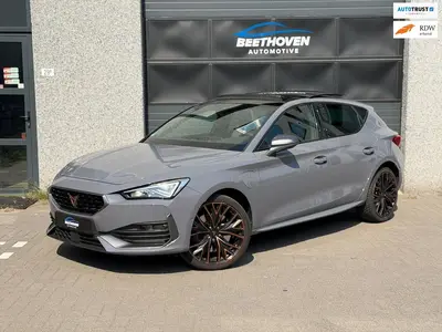 Cupra Leon 1.4 e-Hybrid VZ Copper Edition Pano Keyles uit 2021