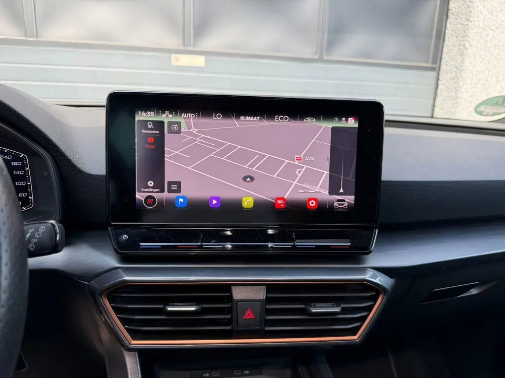 Cupra Leon 1.4 e-Hybrid VZ Copper Edition Pano Keyles uit 2021, foto 15