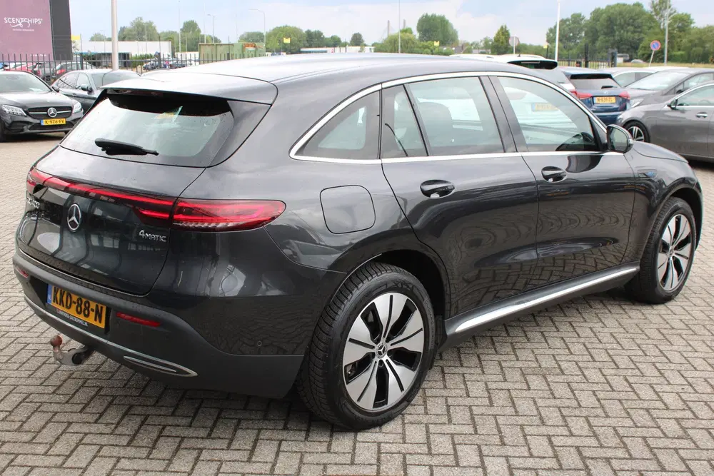 Mercedes-Benz EQC 400 4MATIC Business Solution 80 kWh LEDER uit 2022, foto 8