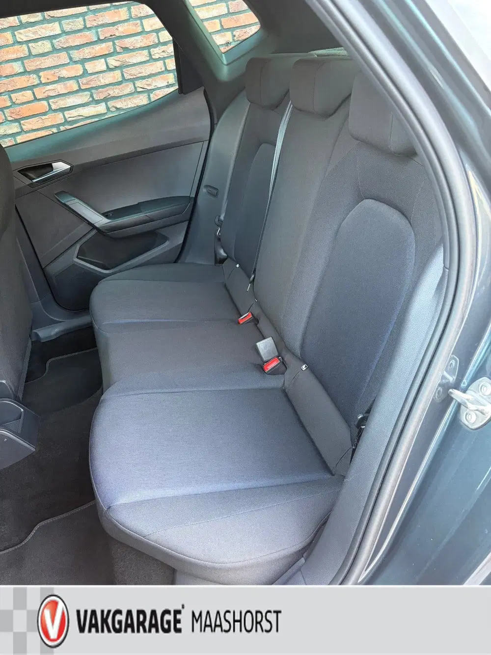 SEAT Arona 1.0 TSI FR Business Connect Automaat Achte uit 2023, foto 14