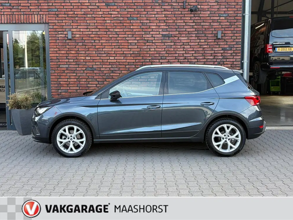 SEAT Arona 1.0 TSI FR Business Connect Automaat Achte uit 2023, foto 2