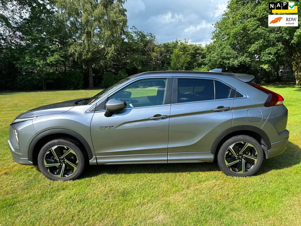 Mitsubishi Eclipse Cross 2.4 PHEV Executive uit 2022
