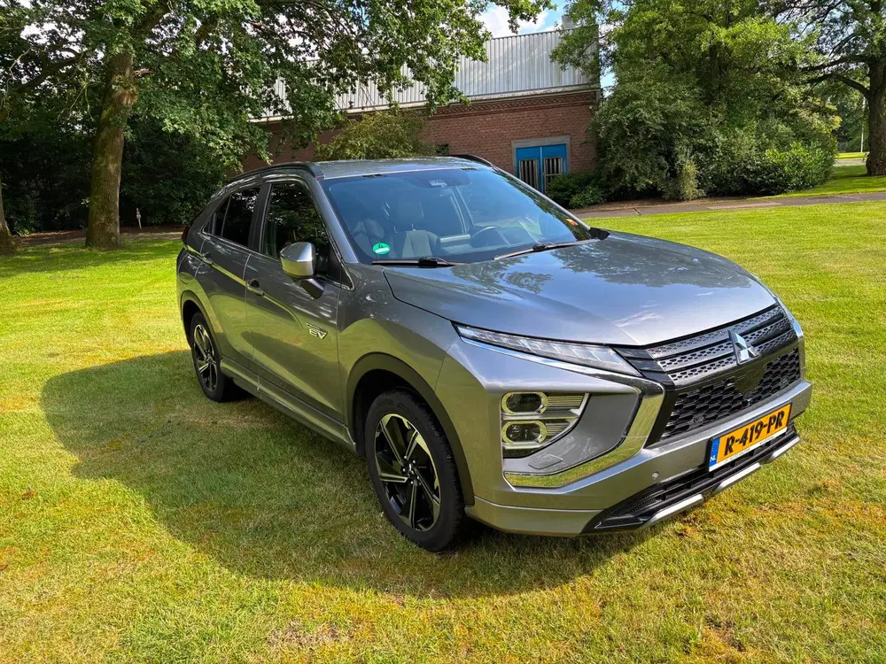 Mitsubishi Eclipse Cross 2.4 PHEV Executive uit 2022, foto 4