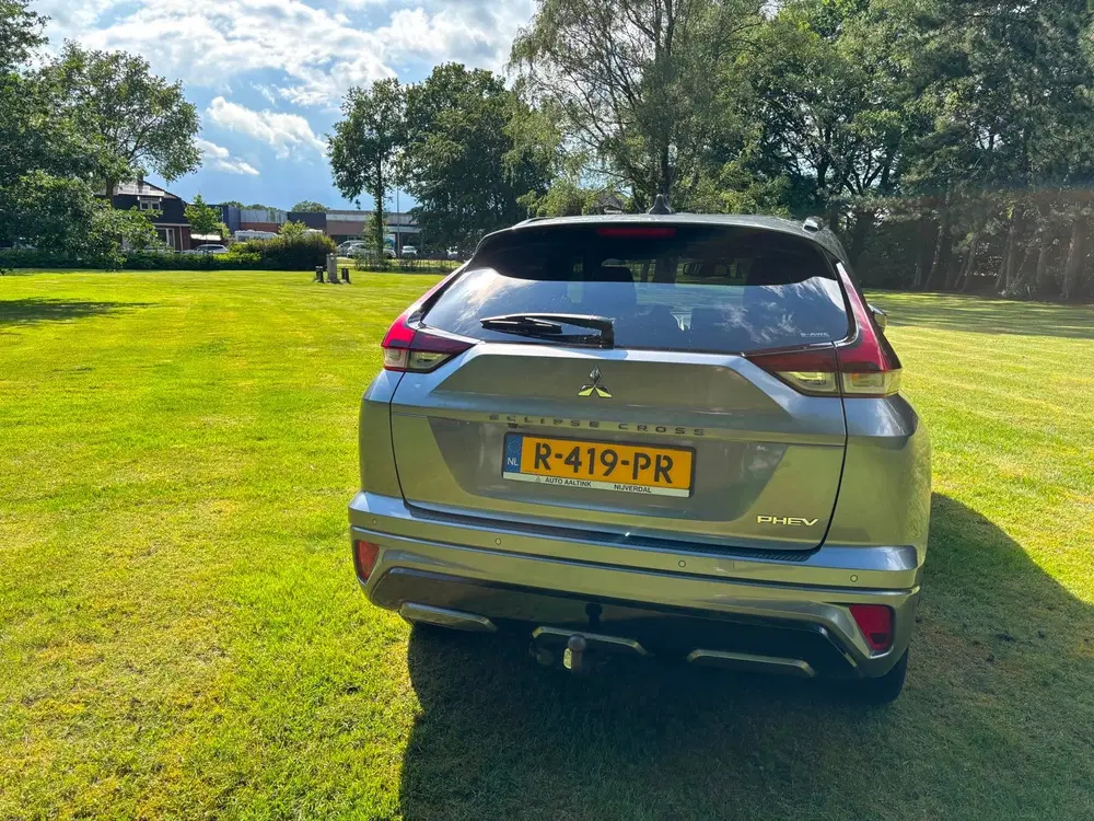 Mitsubishi Eclipse Cross 2.4 PHEV Executive uit 2022, foto 6