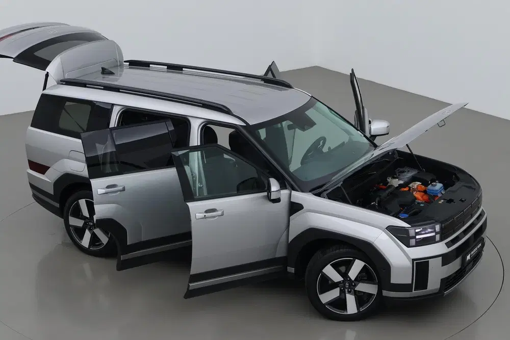 Hyundai SANTA FE 1.6 T-GDI PHEV Black Line 4WD 7p uit 2025, foto 6
