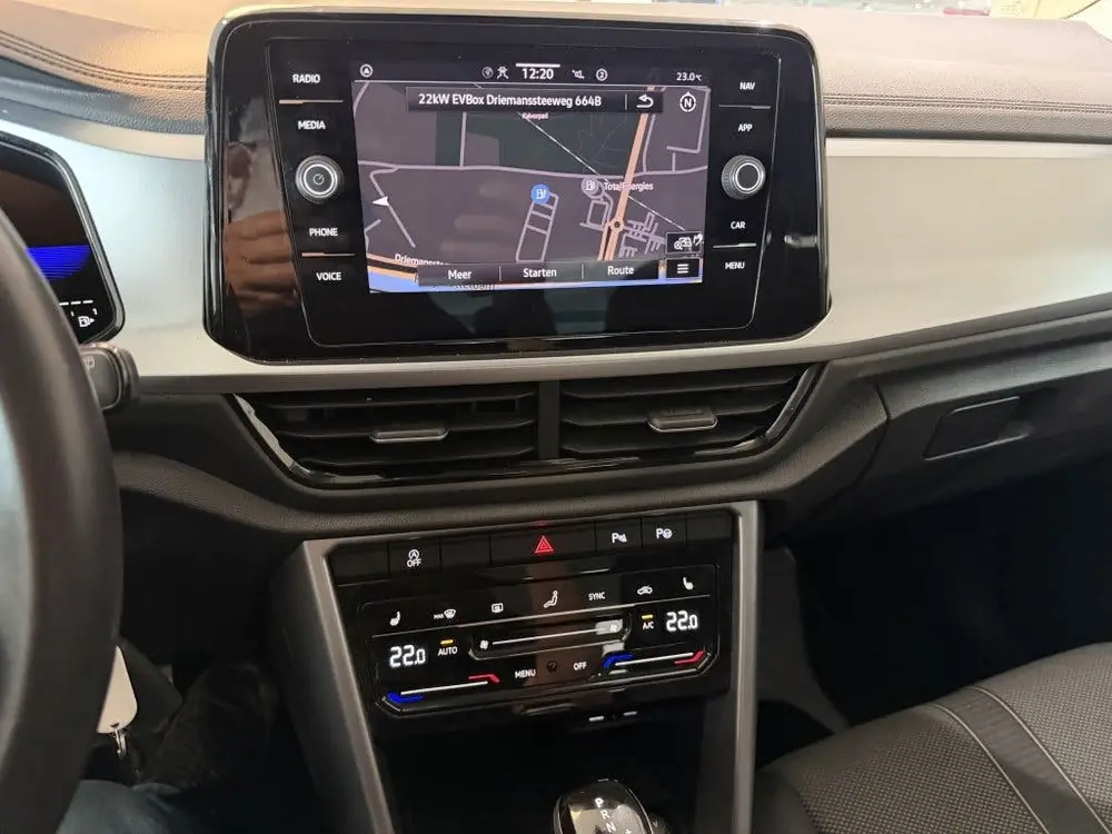 Volkswagen T-Roc 1.5 TSI Life Business (bj 2022, automaat) uit 2022, foto 9