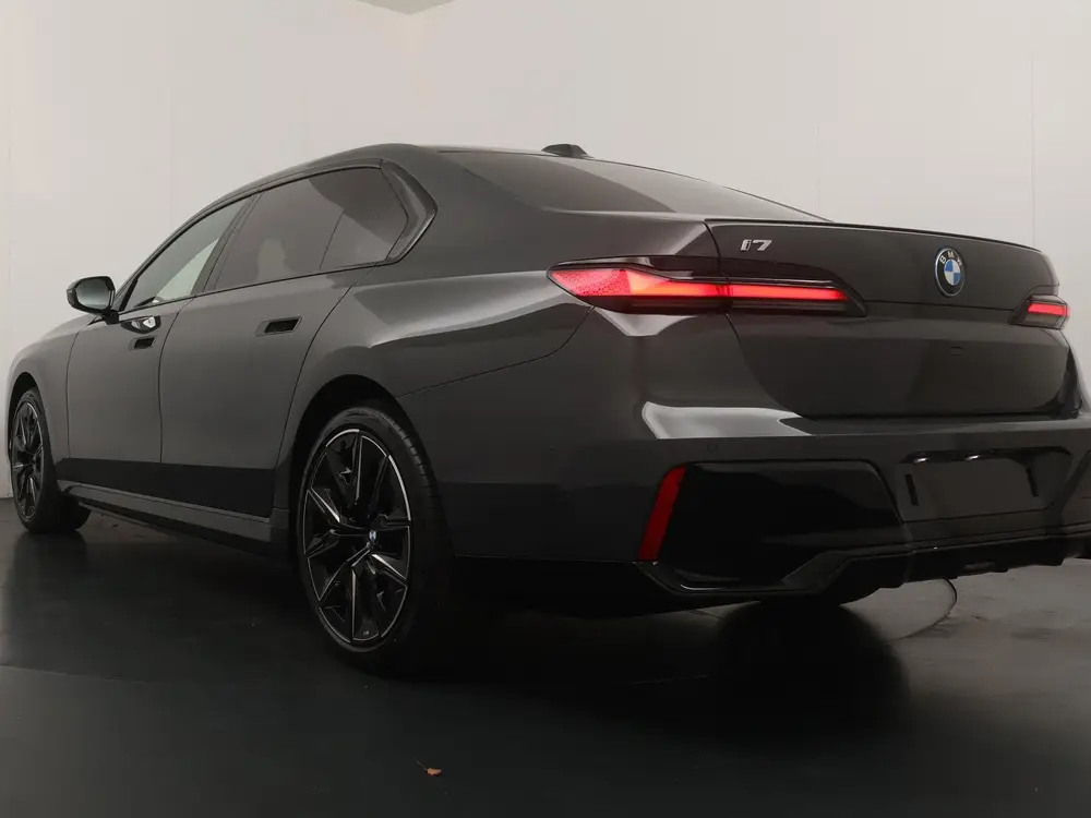 BMW i7 eDrive50 106 kWh uit 2026, foto 11