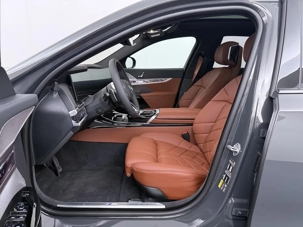 BMW i7 eDrive50 106 kWh uit 2026, foto 4