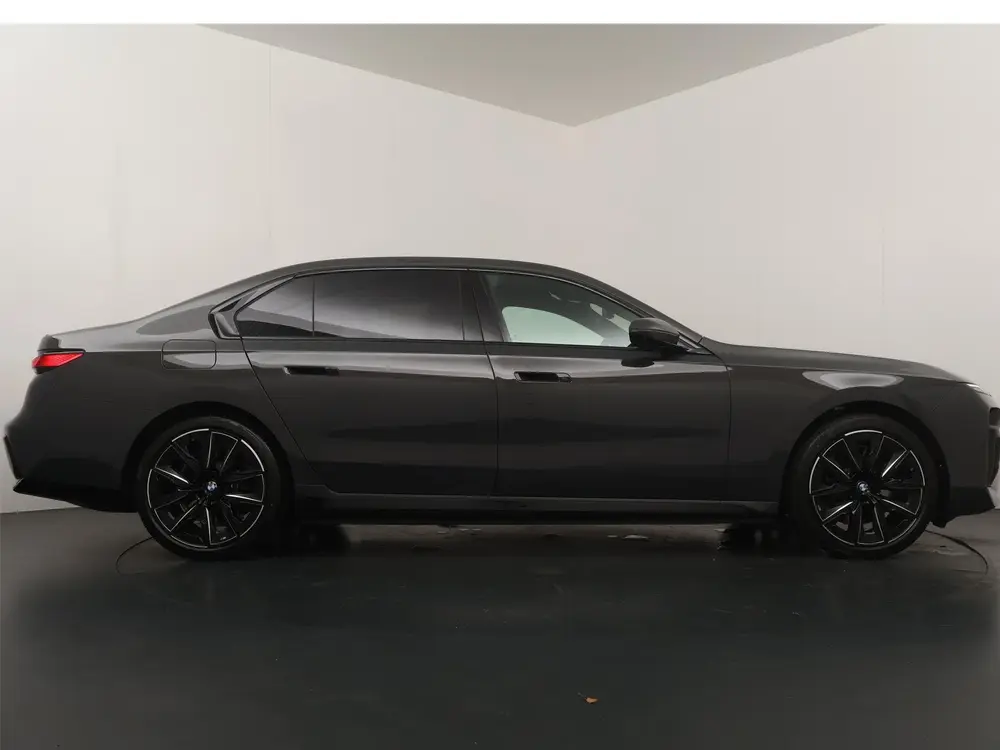 BMW i7 eDrive50 106 kWh uit 2026, foto 8