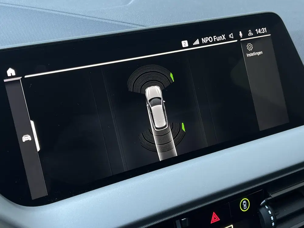 BMW 1-serie 116i M SPORT SHADOW LINE LED NIEUWSTAAT uit 2023, foto 16