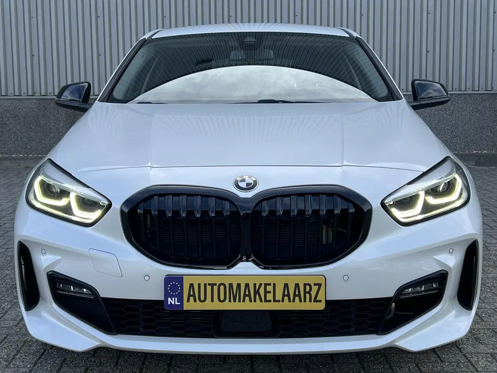 BMW 1-serie 116i M SPORT SHADOW LINE LED NIEUWSTAAT uit 2023, foto 2
