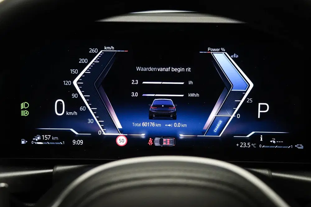 BMW 3-serie 330e M-Sport uit 2023, foto 4