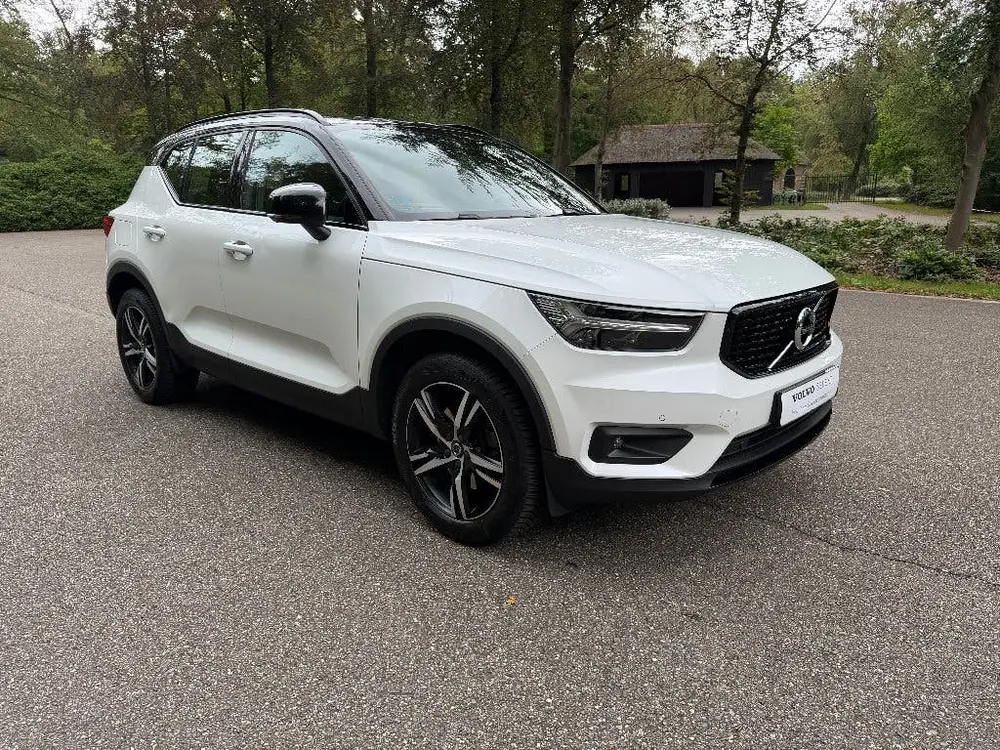 Volvo XC40 T4 AWD R-Design 150dkm 2019 Trekgewicht 2000KG uit 2019, foto 10