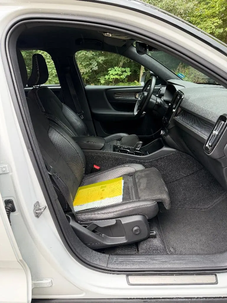 Volvo XC40 T4 AWD R-Design 150dkm 2019 Trekgewicht 2000KG uit 2019, foto 17