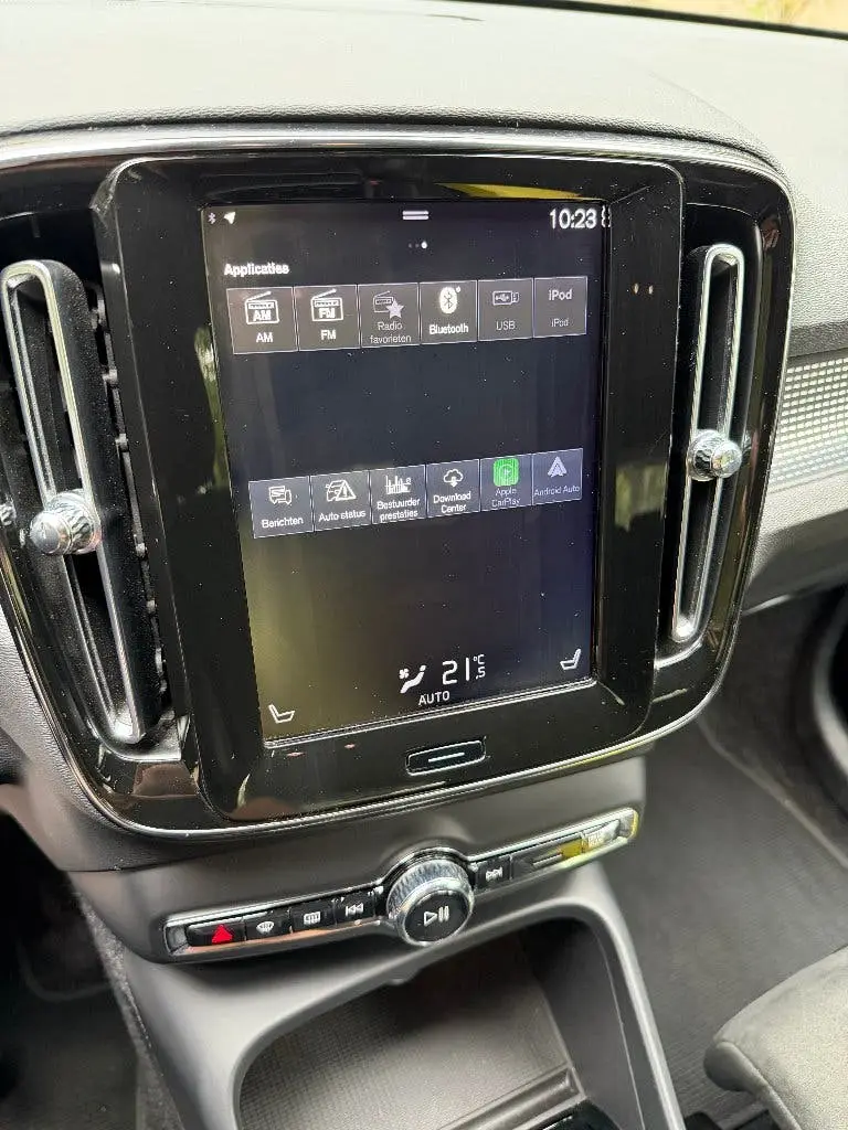 Volvo XC40 T4 AWD R-Design 150dkm 2019 Trekgewicht 2000KG uit 2019, foto 19