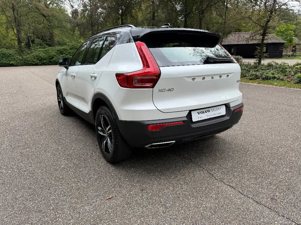 Volvo XC40 T4 AWD R-Design 150dkm 2019 Trekgewicht 2000KG uit 2019, foto 4