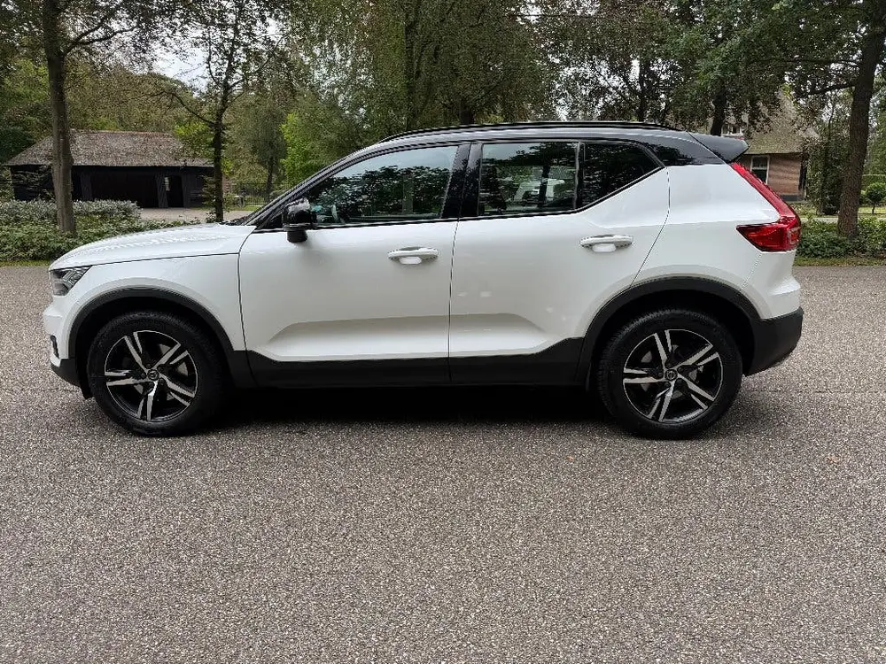 Volvo XC40 T4 AWD R-Design 150dkm 2019 Trekgewicht 2000KG uit 2019, foto 6