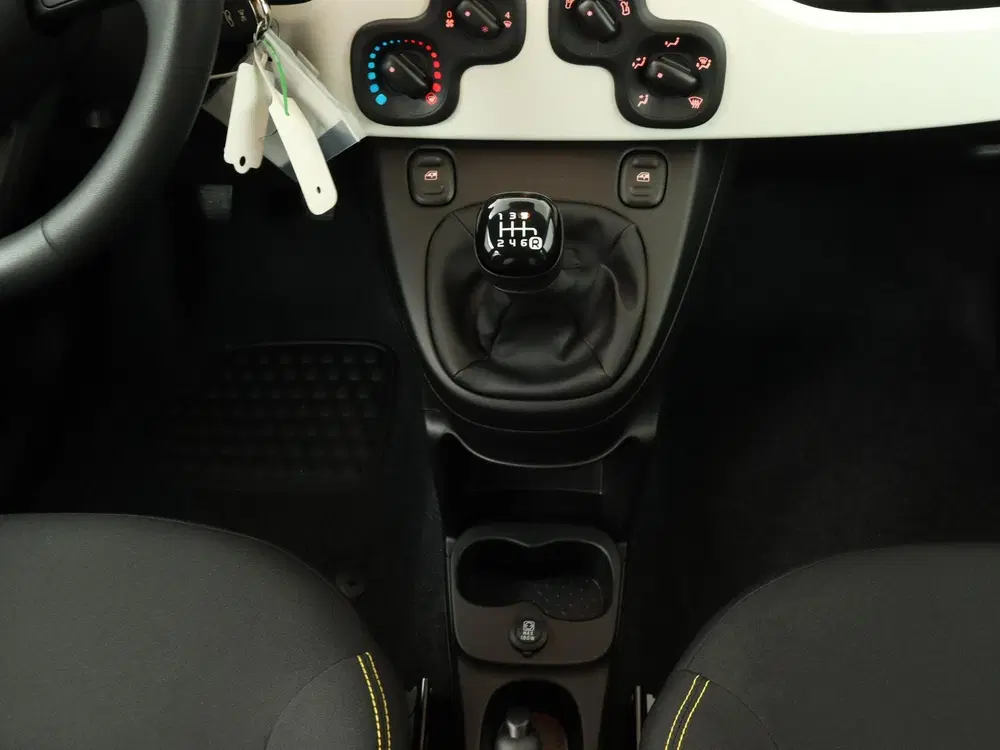 Fiat Panda 1.0 Hybrid Pandina uit 2025, foto 8