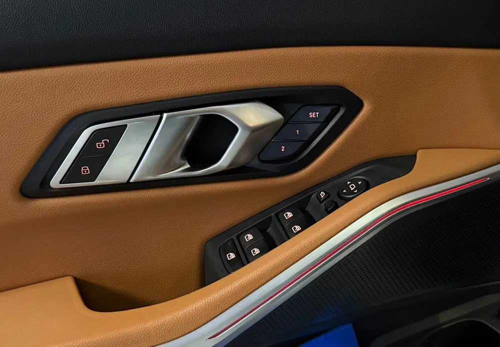 BMW 3-serie 330e Business Edition Plus uit 2022, foto 16