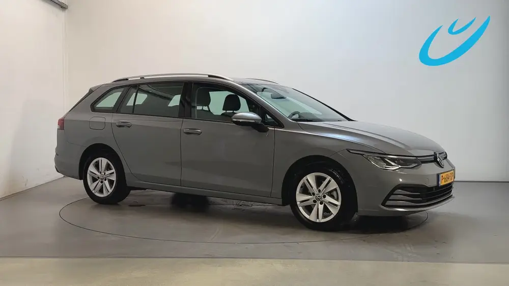 Volkswagen Golf Variant 1.0 eTSI DSG Life Sfeerverlichting N uit 2022