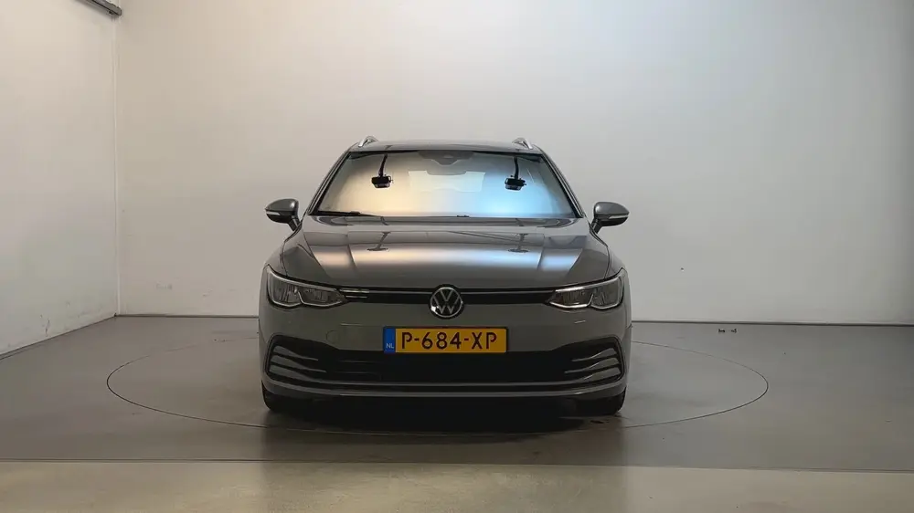 Volkswagen Golf Variant 1.0 eTSI DSG Life Sfeerverlichting N uit 2022, foto 14