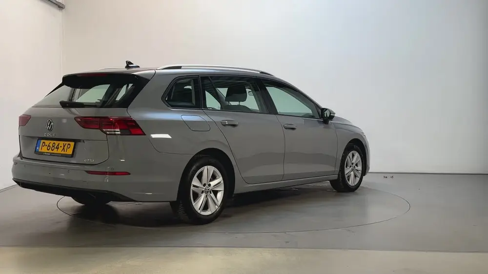 Volkswagen Golf Variant 1.0 eTSI DSG Life Sfeerverlichting N uit 2022, foto 3