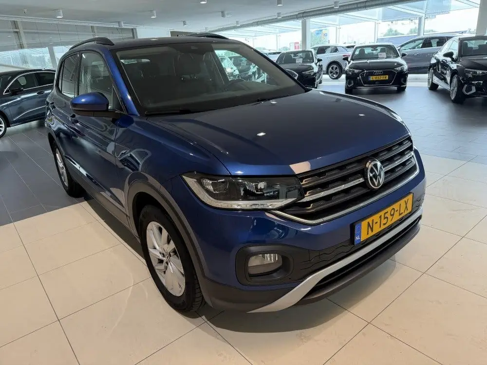 Volkswagen T-Cross 1.0 TSI Life (bj 2021) uit 2021, foto 2