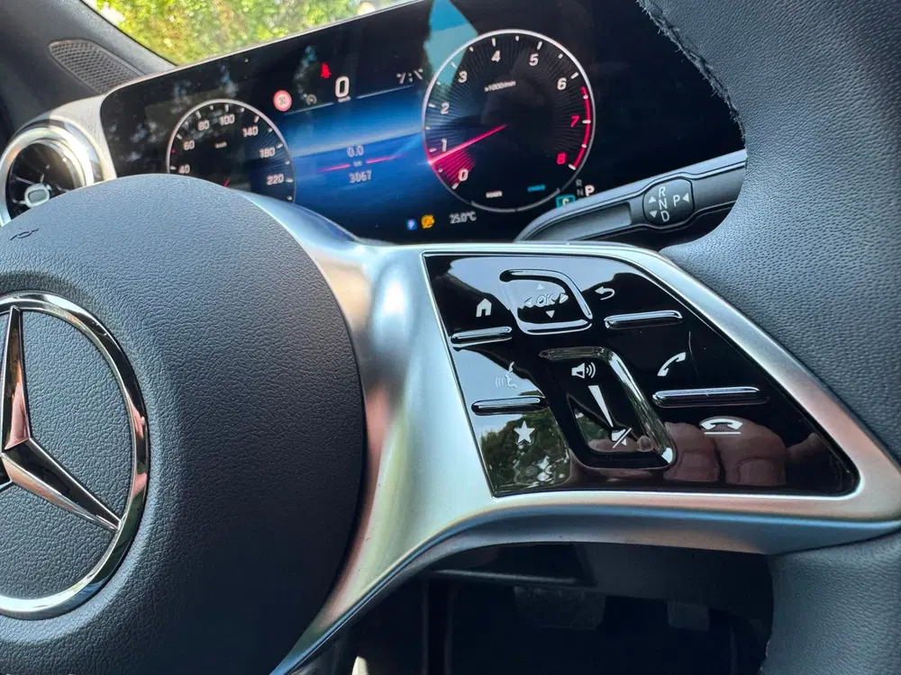 Mercedes-Benz B-Klasse 200 Luxury Line uit 2025, foto 11