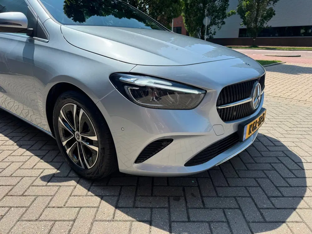 Mercedes-Benz B-Klasse 200 Luxury Line uit 2025, foto 3