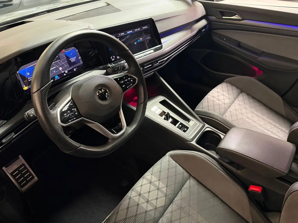 Volkswagen Golf 1.5 eTSI R-Line Edition | Pano | Keyless | C uit 2021, foto 15