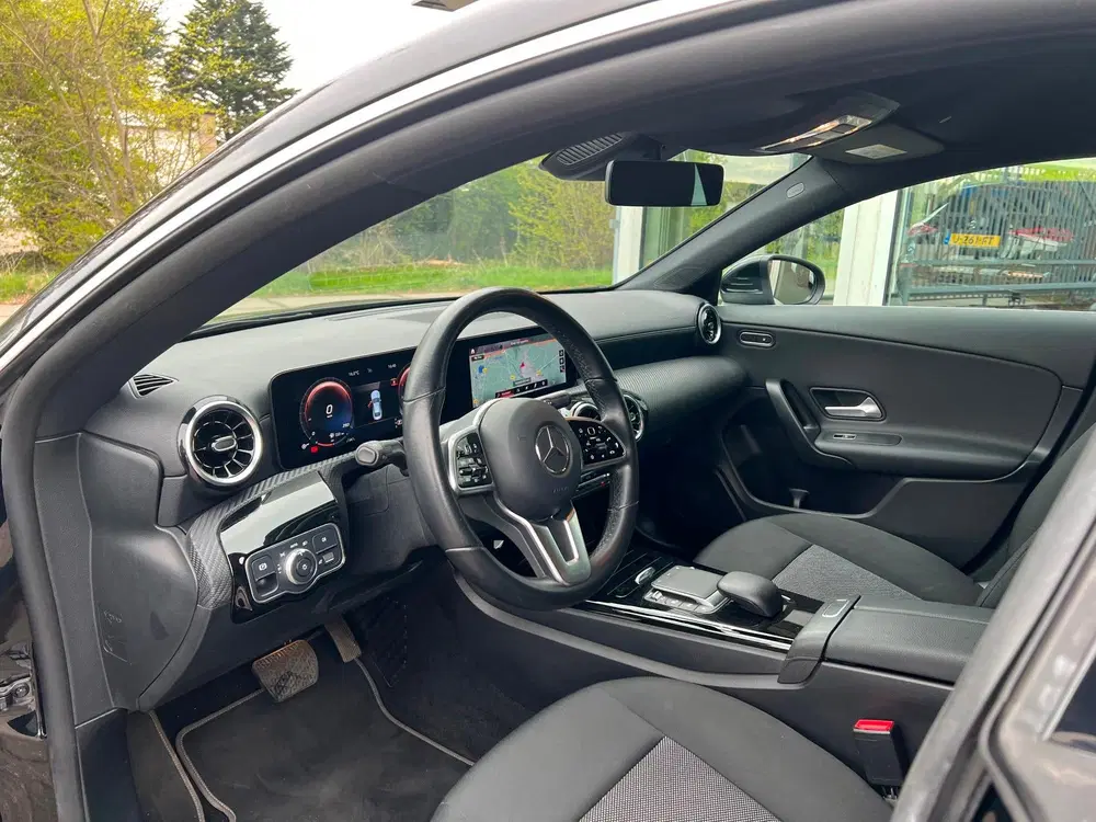 Mercedes-Benz CLA 180 Automaat uit 2021, foto 11