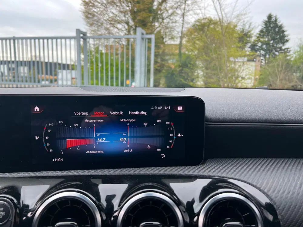 Mercedes-Benz CLA 180 Automaat uit 2021, foto 14