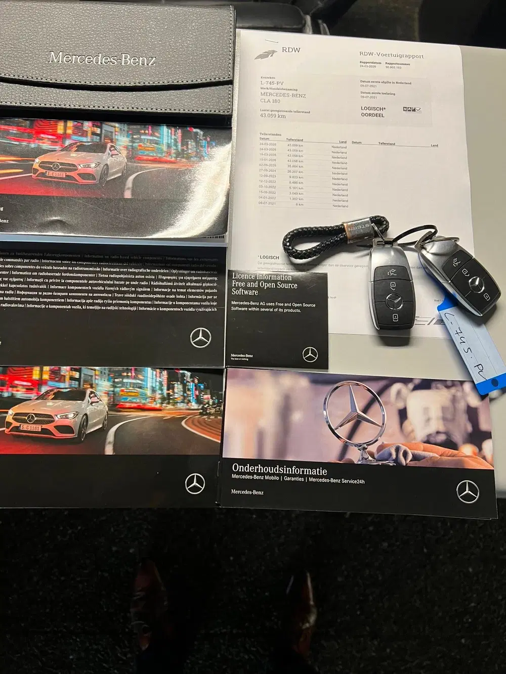 Mercedes-Benz CLA 180 Automaat uit 2021, foto 17