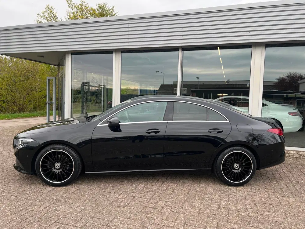 Mercedes-Benz CLA 180 Automaat uit 2021, foto 2