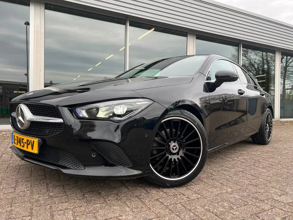 Mercedes-Benz CLA 180 Automaat uit 2021, foto 8