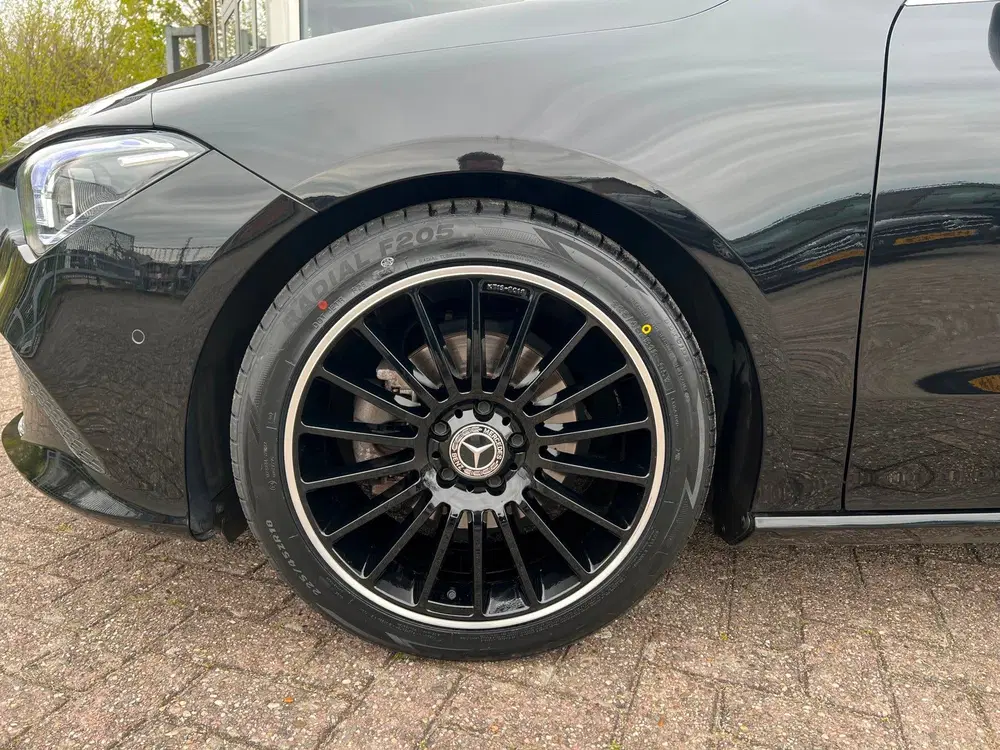Mercedes-Benz CLA 180 Automaat uit 2021, foto 9