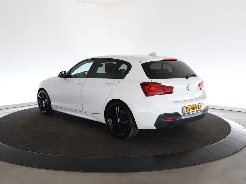 BMW 1-serie 118i Edition M Sport Shadow High Executive uit 2019, foto 3