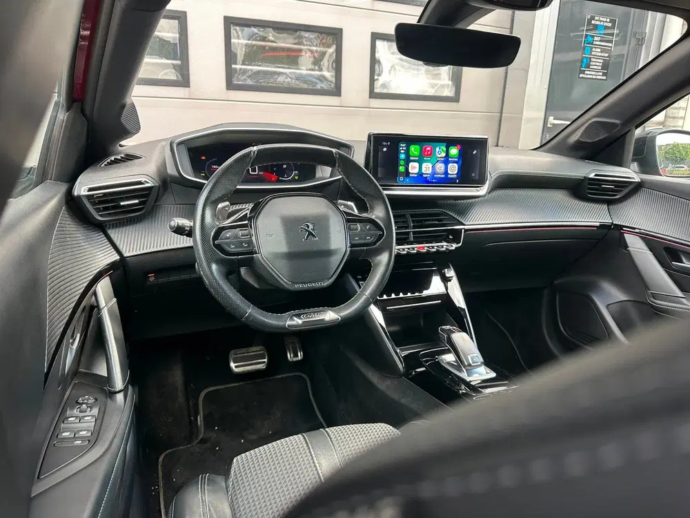 Peugeot 208 1.2 PureTech GT-Line uit 2020, foto 16